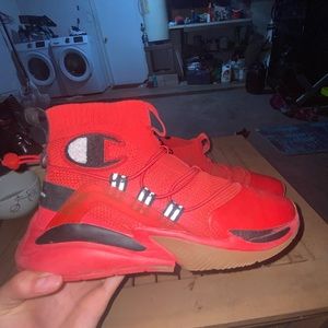 Champion XG Rally Plus HI Size 10 CP101040M